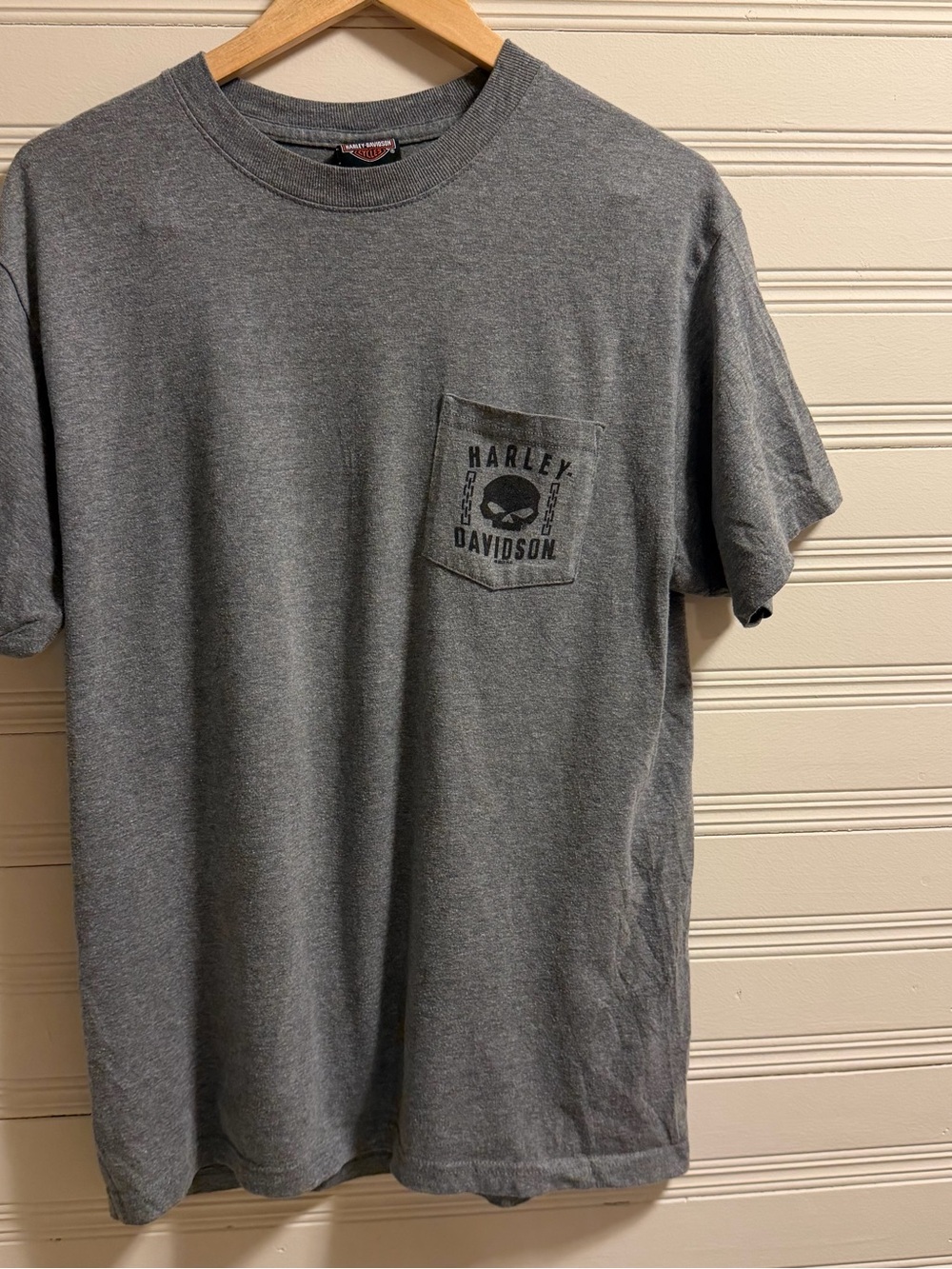 Harley-Davidson Boston MA Graphic Pocket T-Shirt Men’s Medium Gray